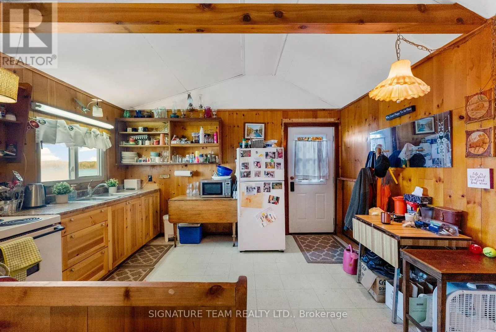 368 ROCKY POINT DRIVE