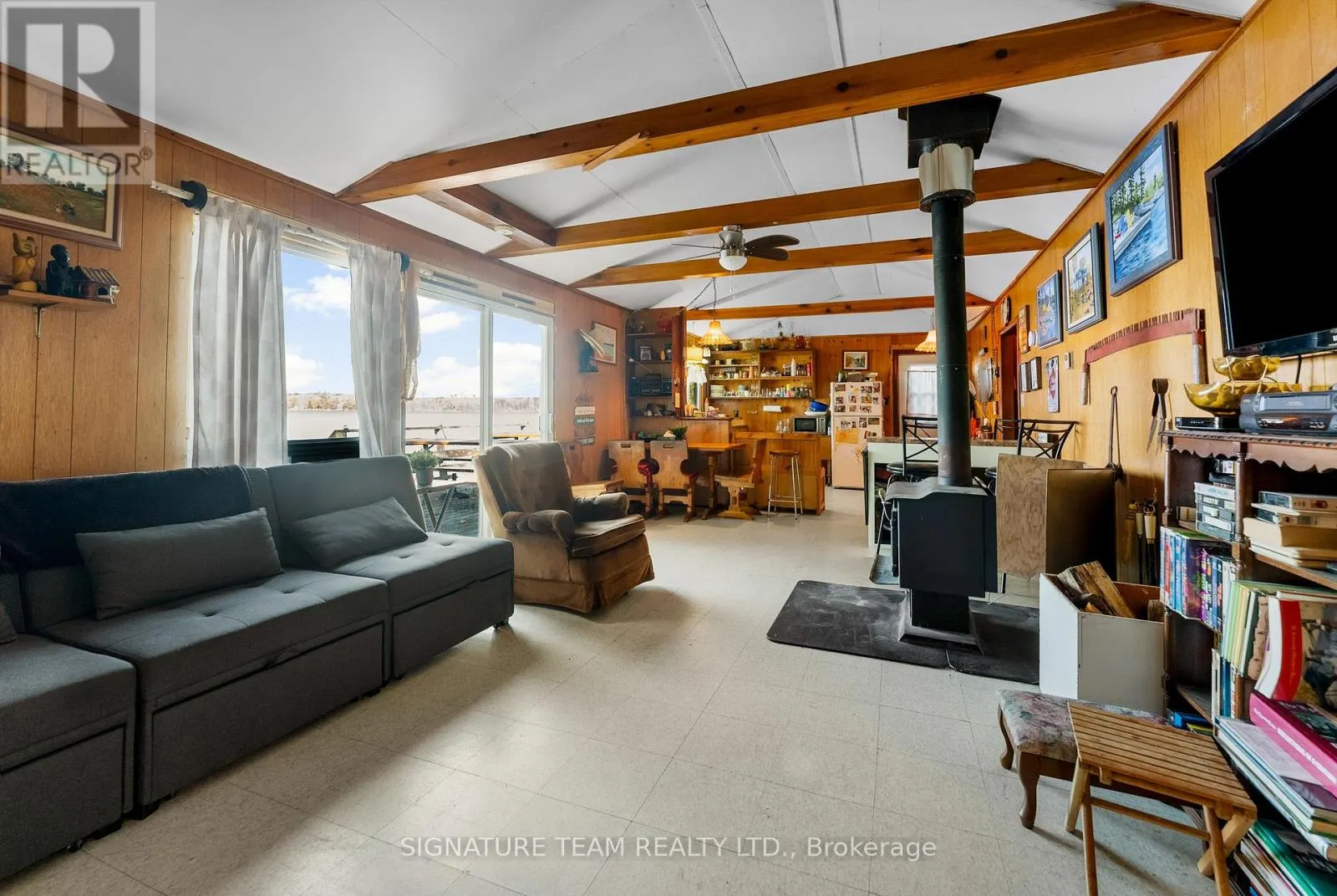 368 ROCKY POINT DRIVE