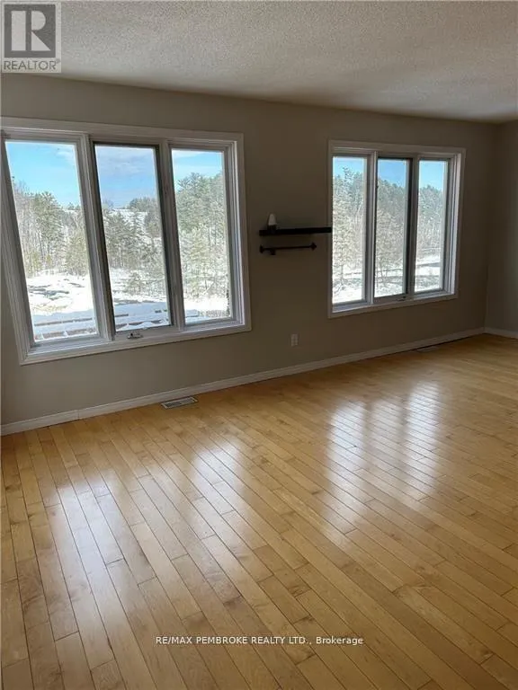 35 VERMONT MEADOWS DRIVE