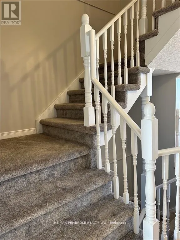 35 VERMONT MEADOWS DRIVE