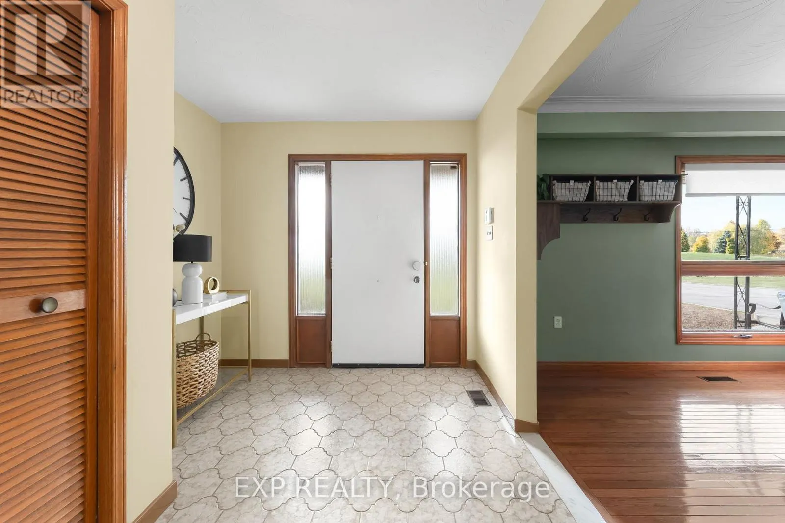 548 MILLGROVE SIDE ROAD