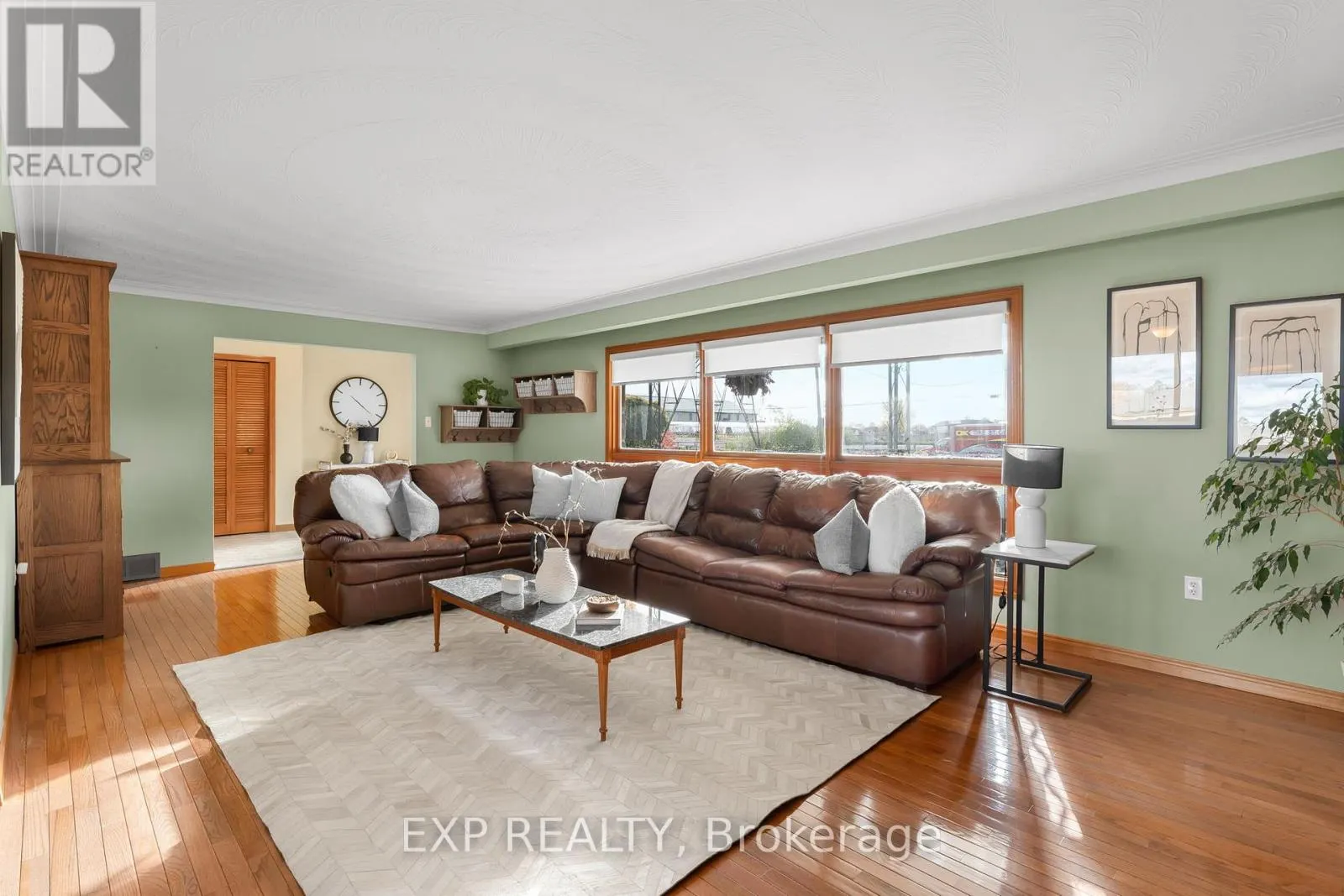 548 MILLGROVE SIDE ROAD