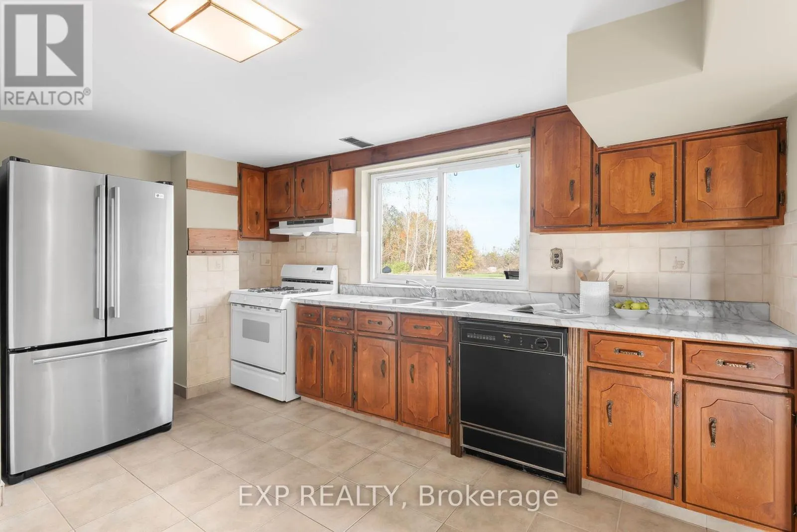 548 MILLGROVE SIDE ROAD