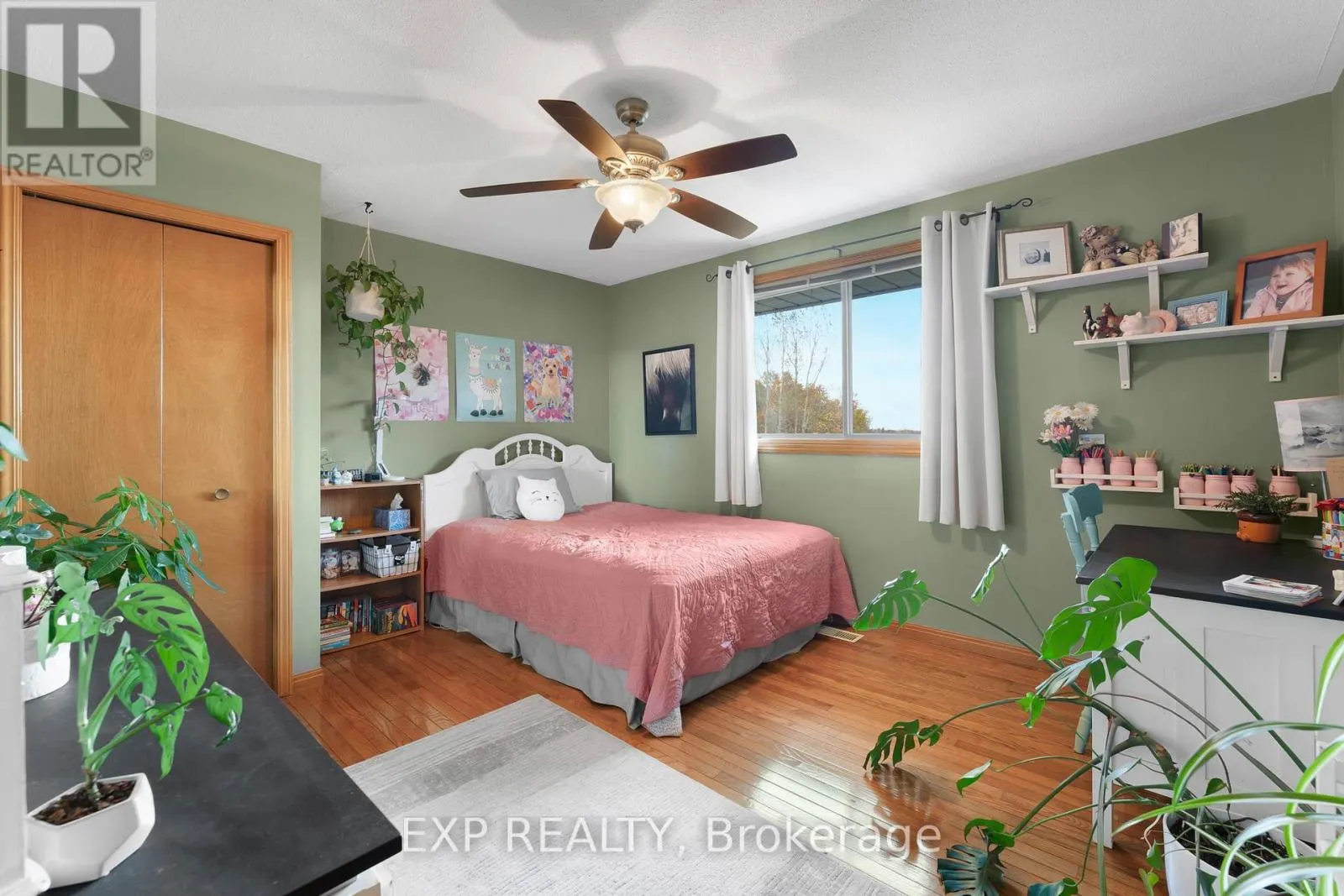 548 MILLGROVE SIDE ROAD