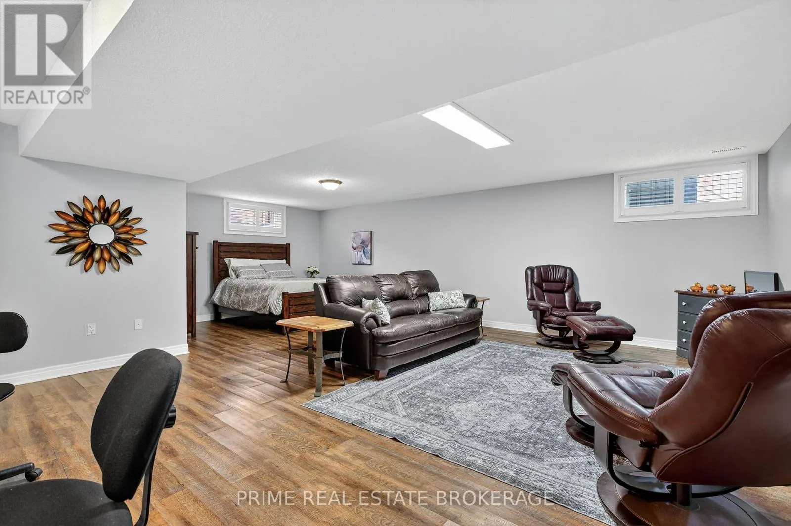 15 HARRINGTON CRESCENT