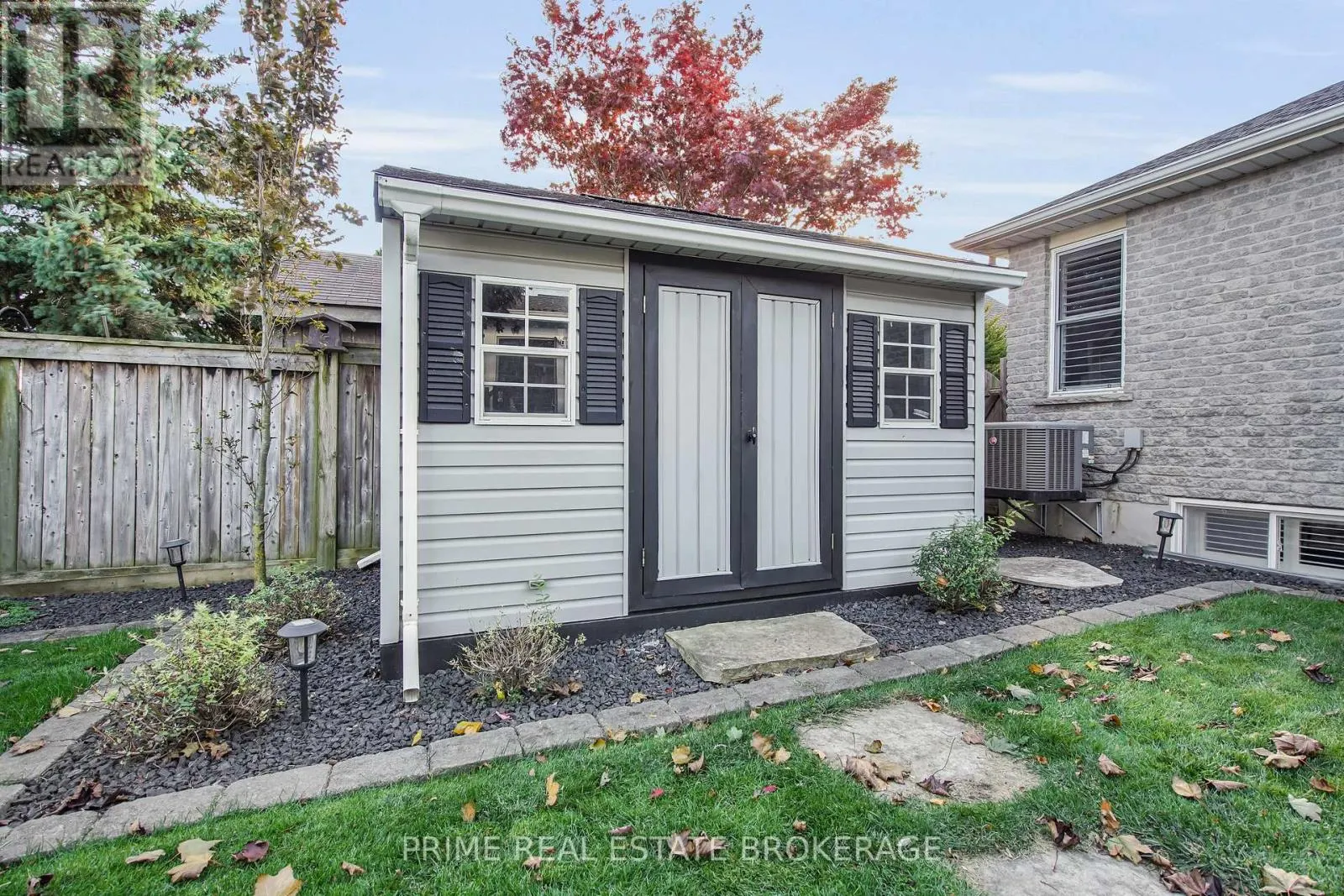 15 HARRINGTON CRESCENT