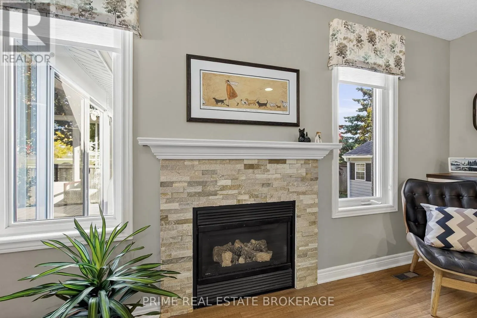 15 HARRINGTON CRESCENT