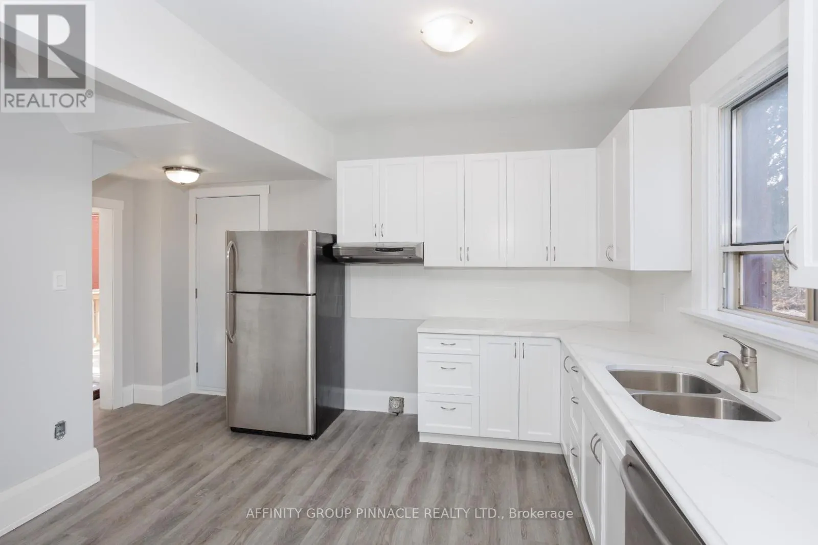 649 CHARLOTTE STREET