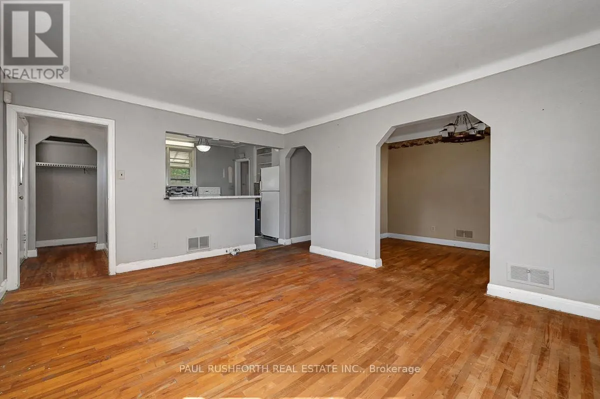 39 COTE DE NEIGES ROAD