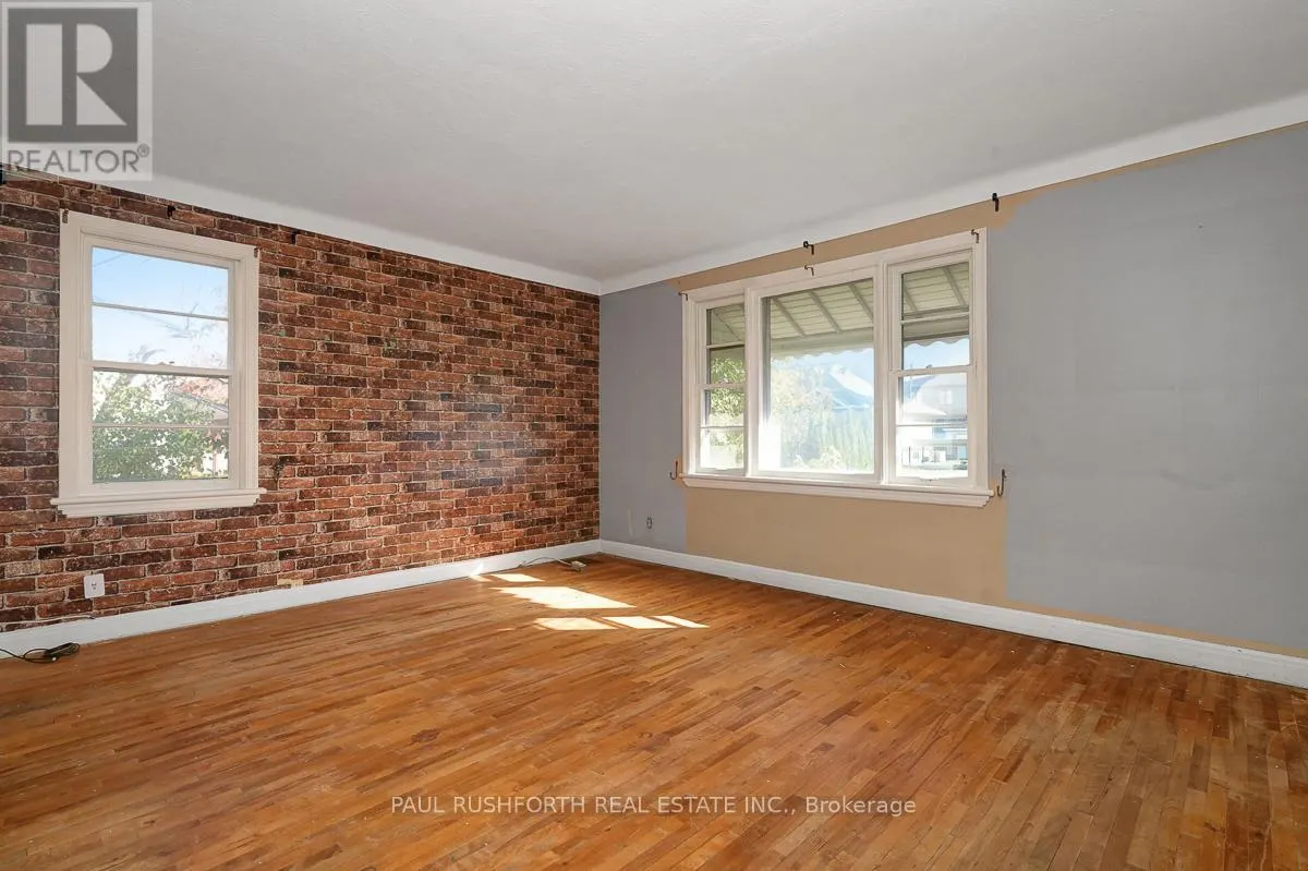 39 COTE DE NEIGES ROAD