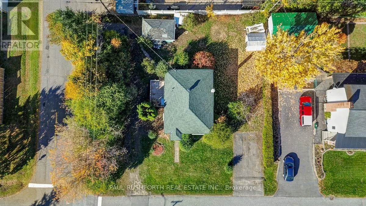 39 COTE DE NEIGES ROAD