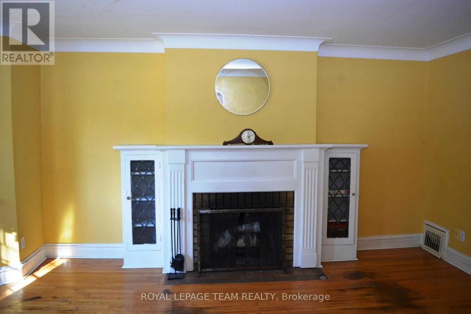 175 BREEZEHILL AVENUE N