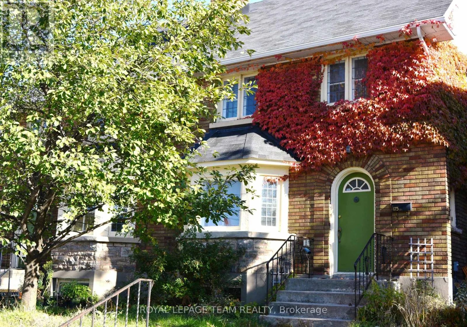 175 BREEZEHILL AVENUE N