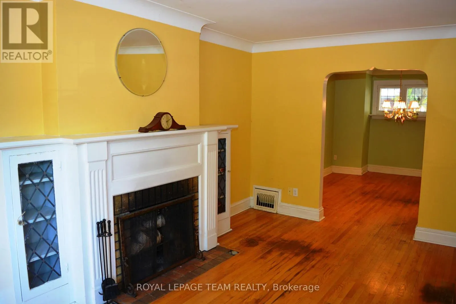 175 BREEZEHILL AVENUE N