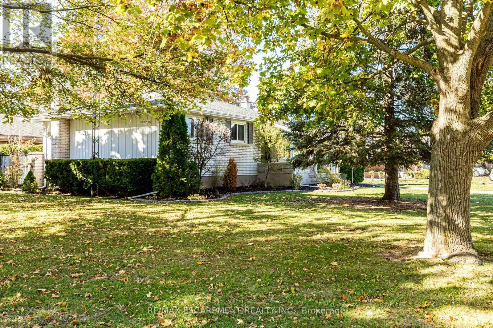 12 RIDLEY HEIGHTS DRIVE