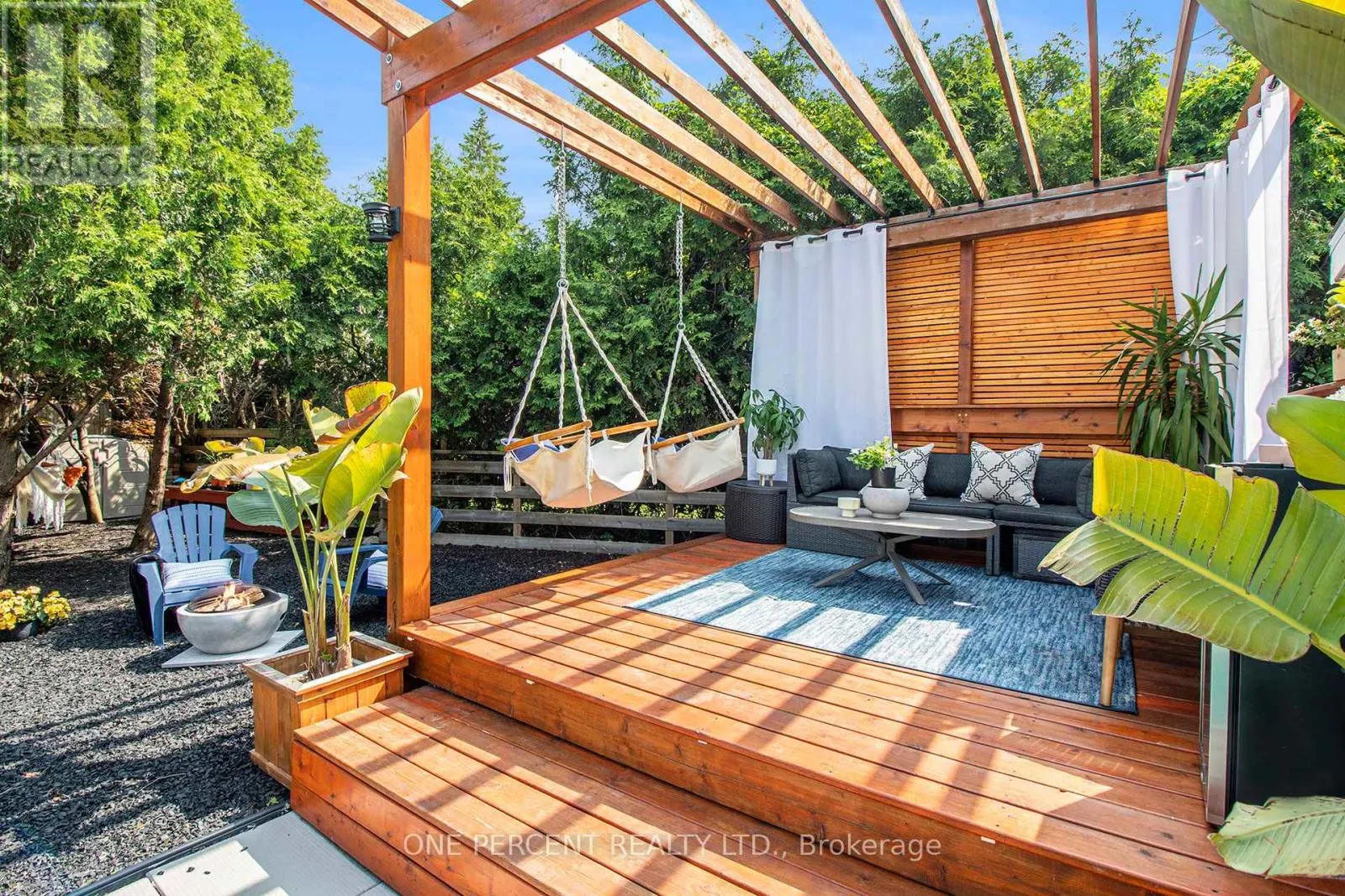 1042 HARKNESS AVENUE