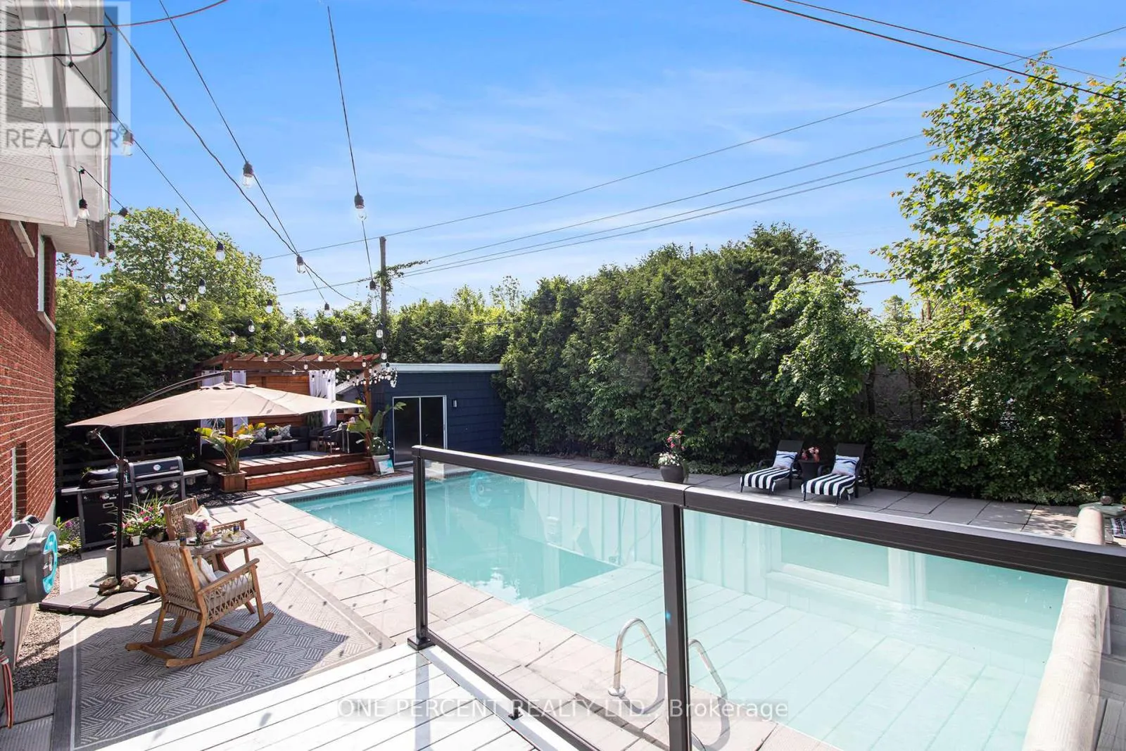 1042 HARKNESS AVENUE