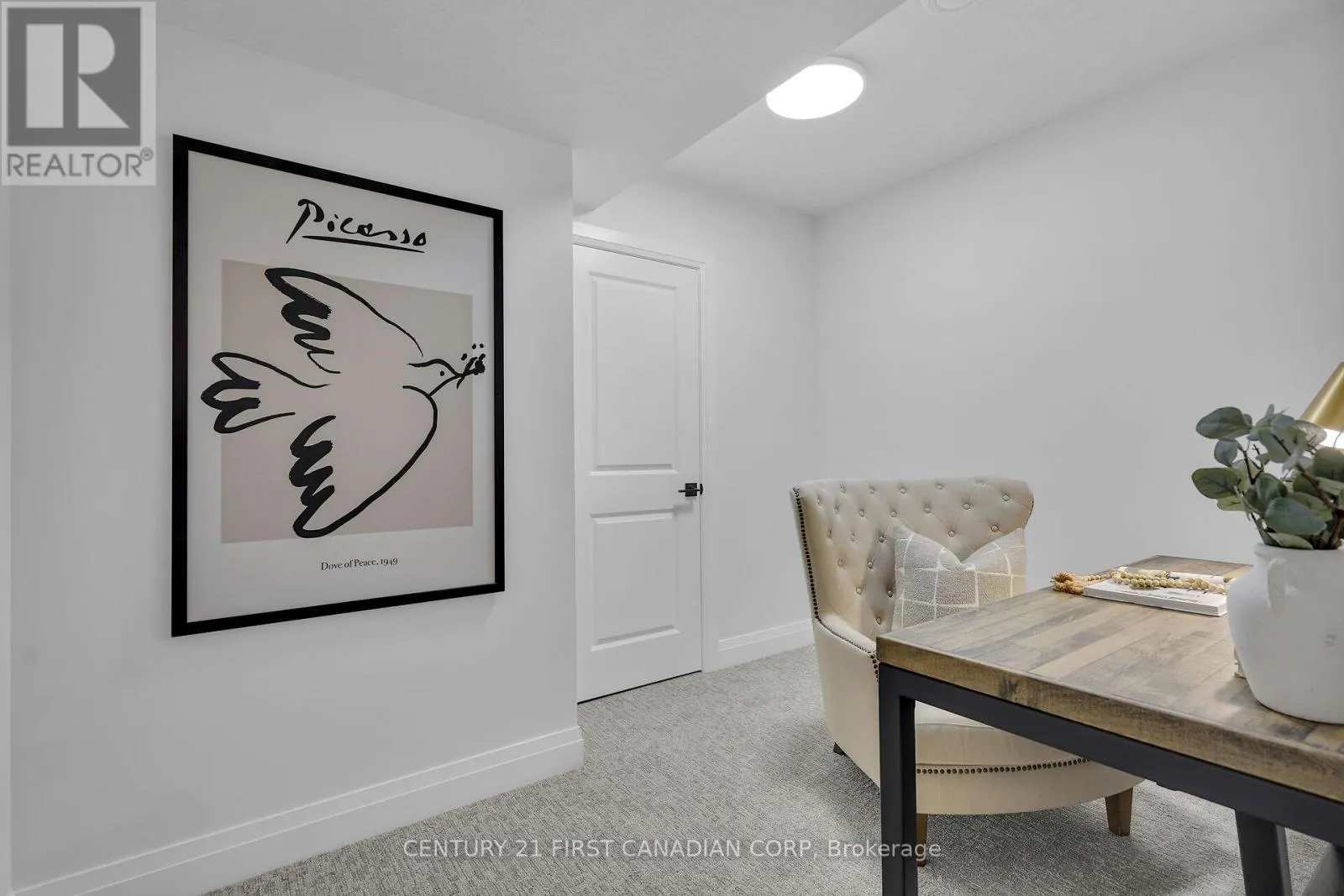 1918 FOUNTAIN GRASS DRIVE