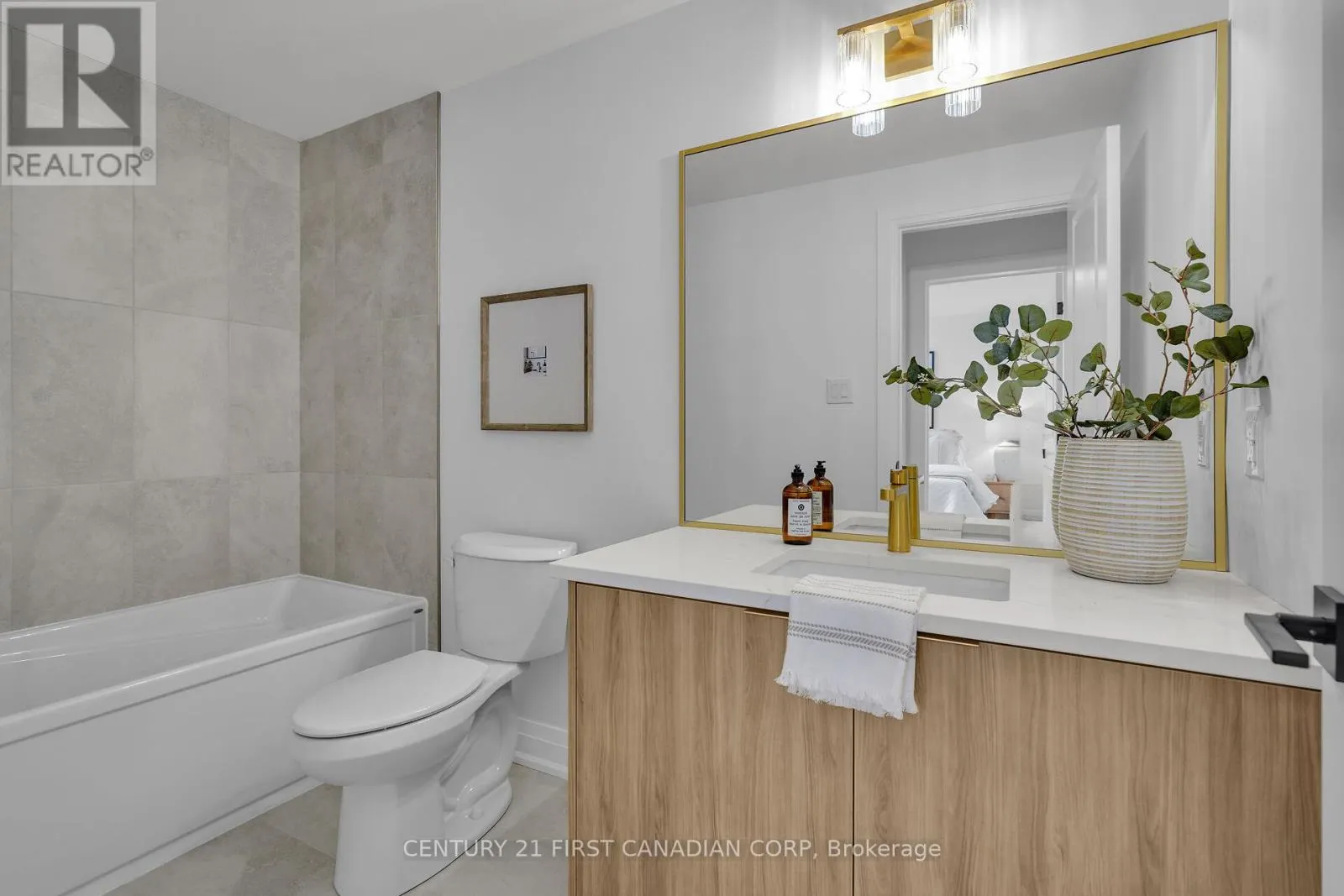 1918 FOUNTAIN GRASS DRIVE