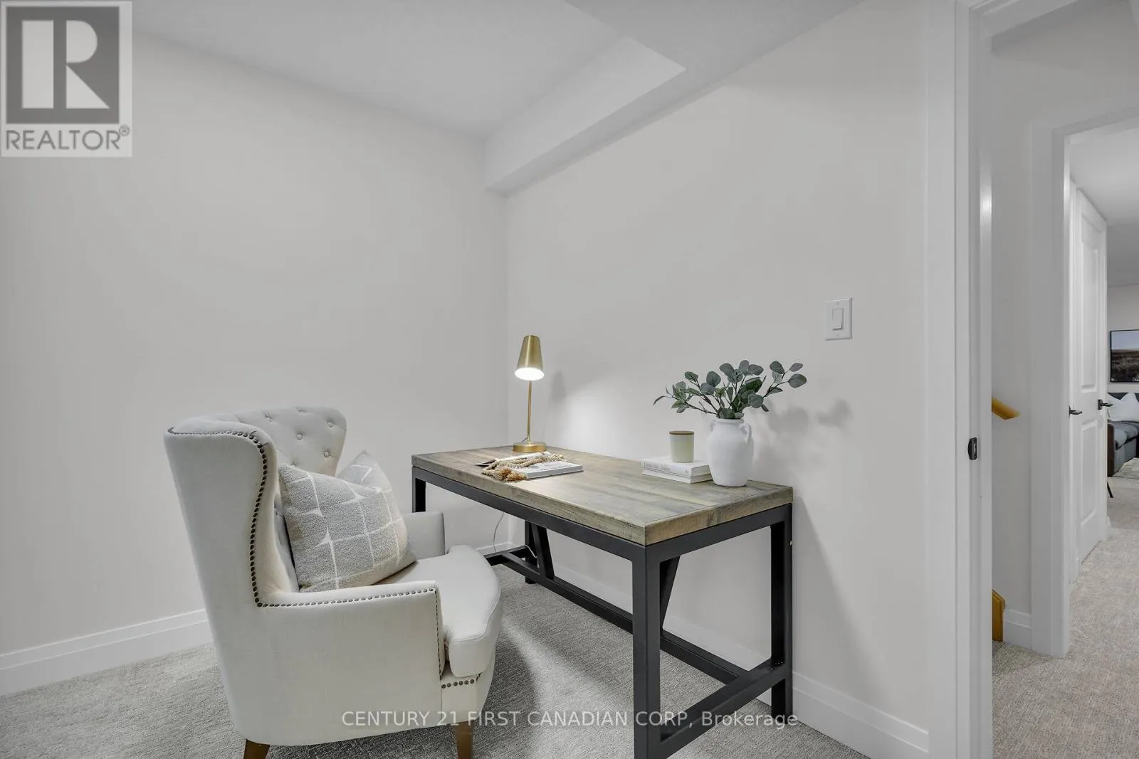 1918 FOUNTAIN GRASS DRIVE