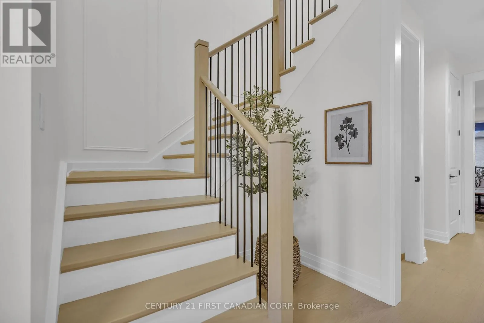 1918 FOUNTAIN GRASS DRIVE