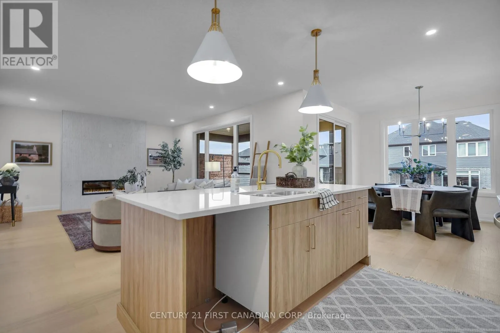 1918 FOUNTAIN GRASS DRIVE