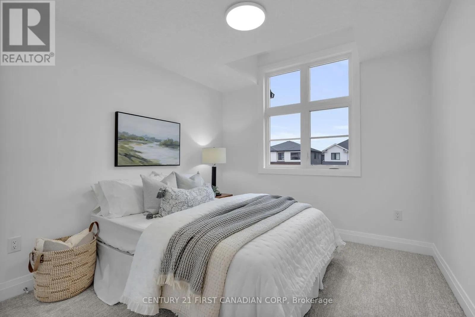 1918 FOUNTAIN GRASS DRIVE