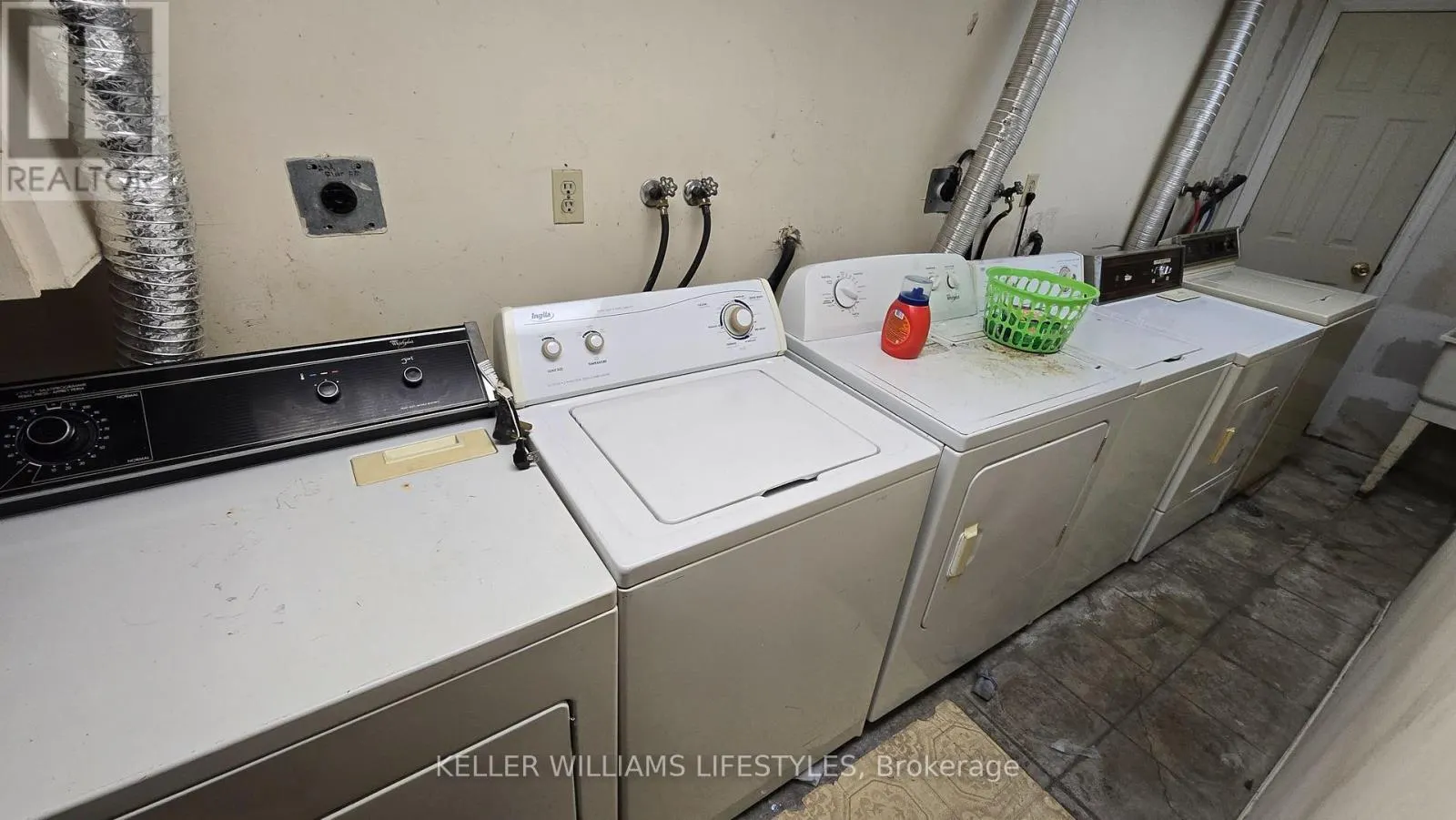 UPPER - 20 SUMNER ROAD, #Upper