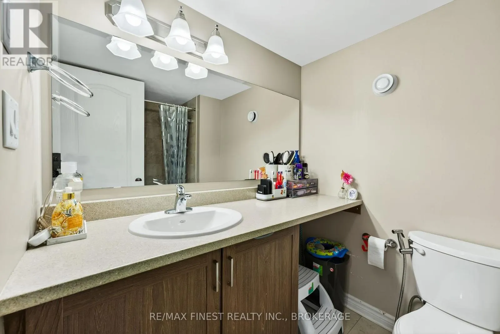 1257 WHEATHILL STREET