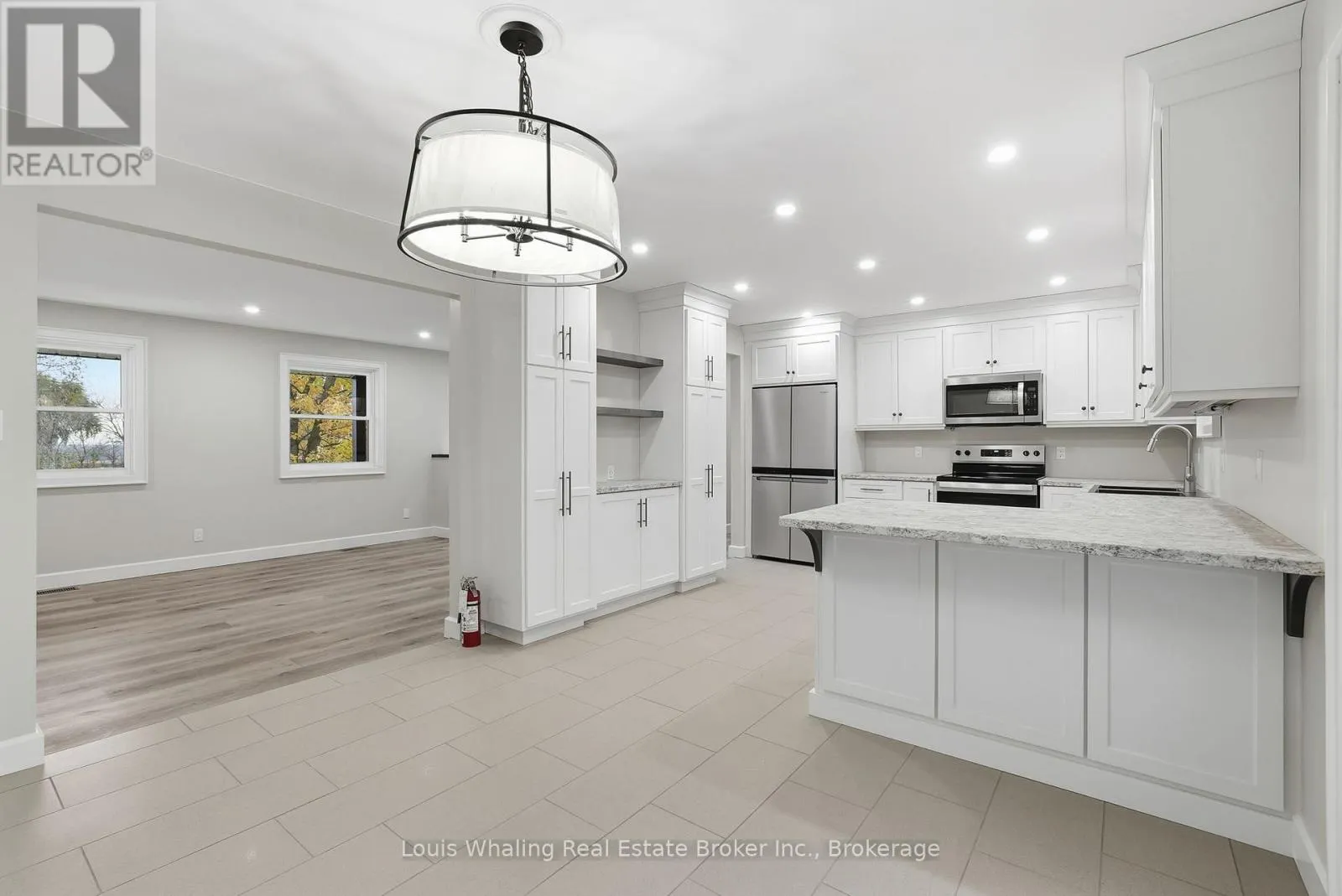 25 DIRSTEIN STREET N