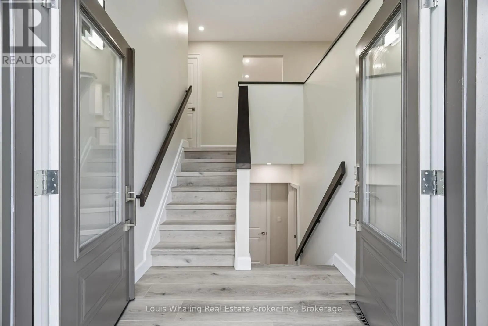 25 DIRSTEIN STREET N