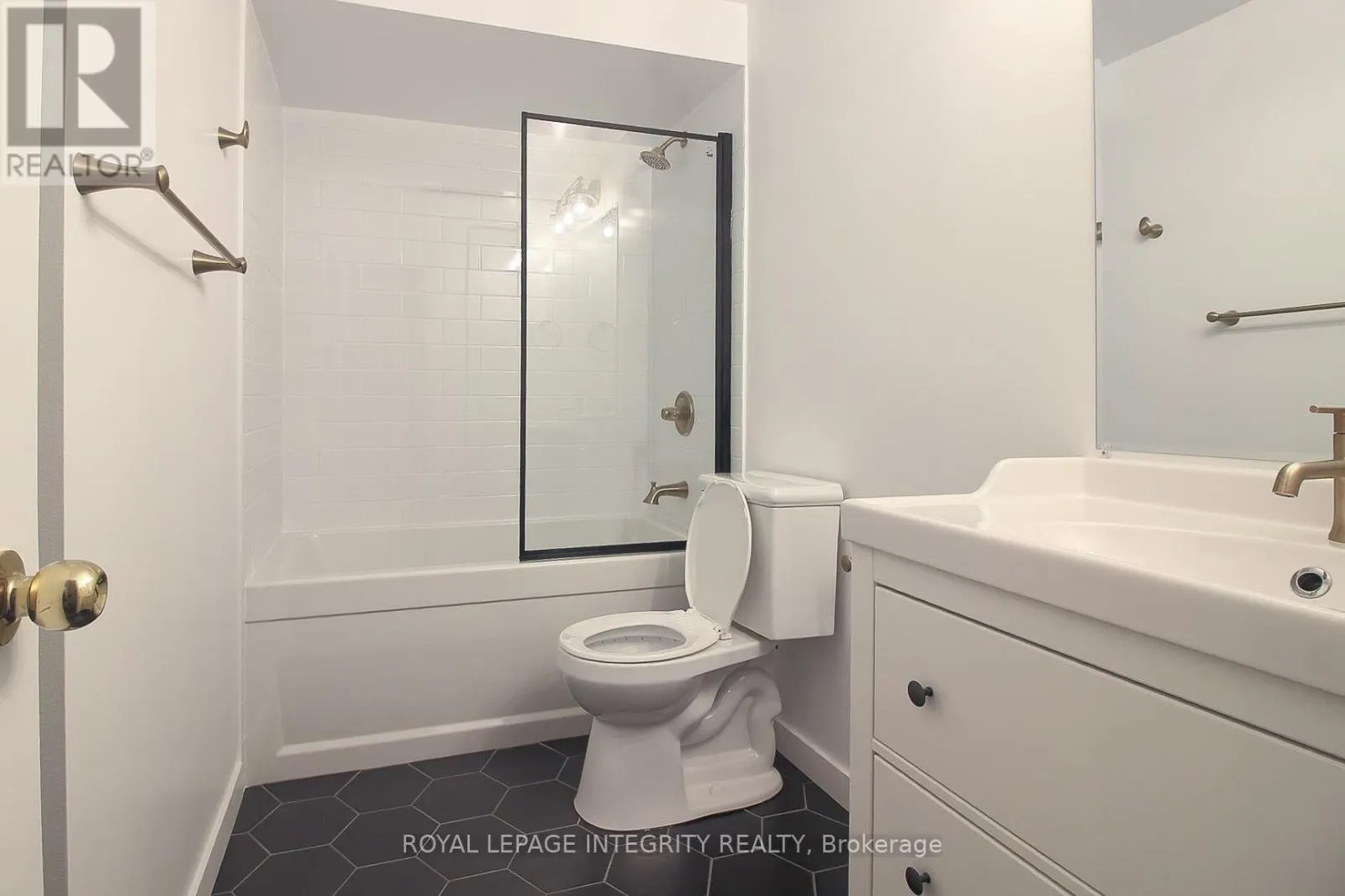 1080 DES ORMES PLACE