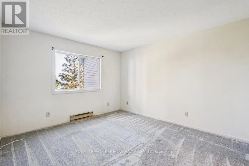 205 - 266 LORRY GREENBERG DRIVE