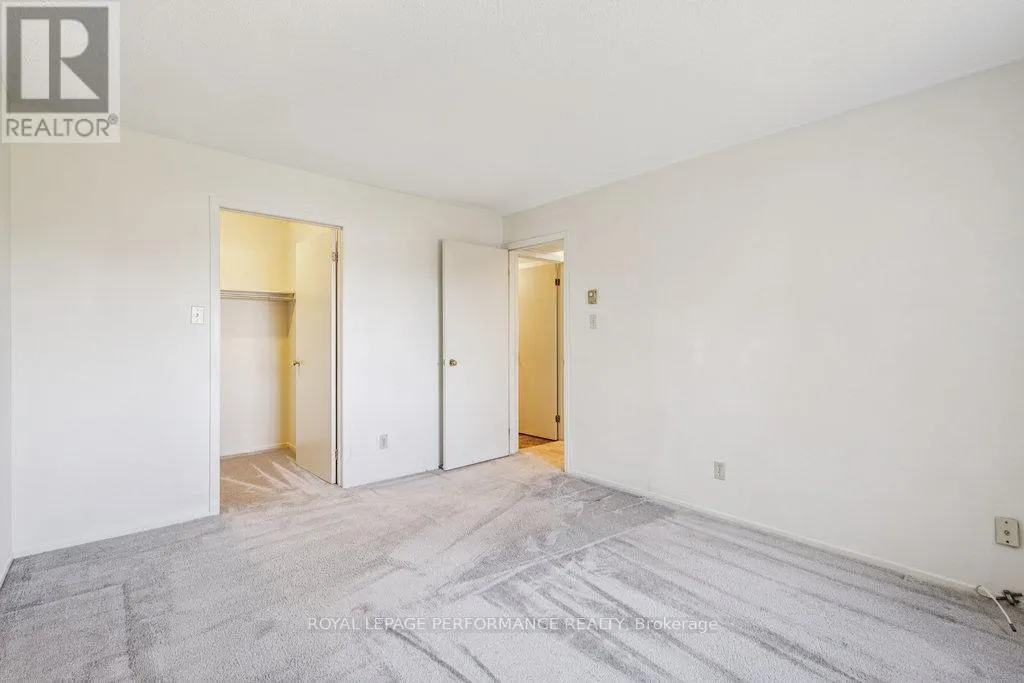 205 - 266 LORRY GREENBERG DRIVE