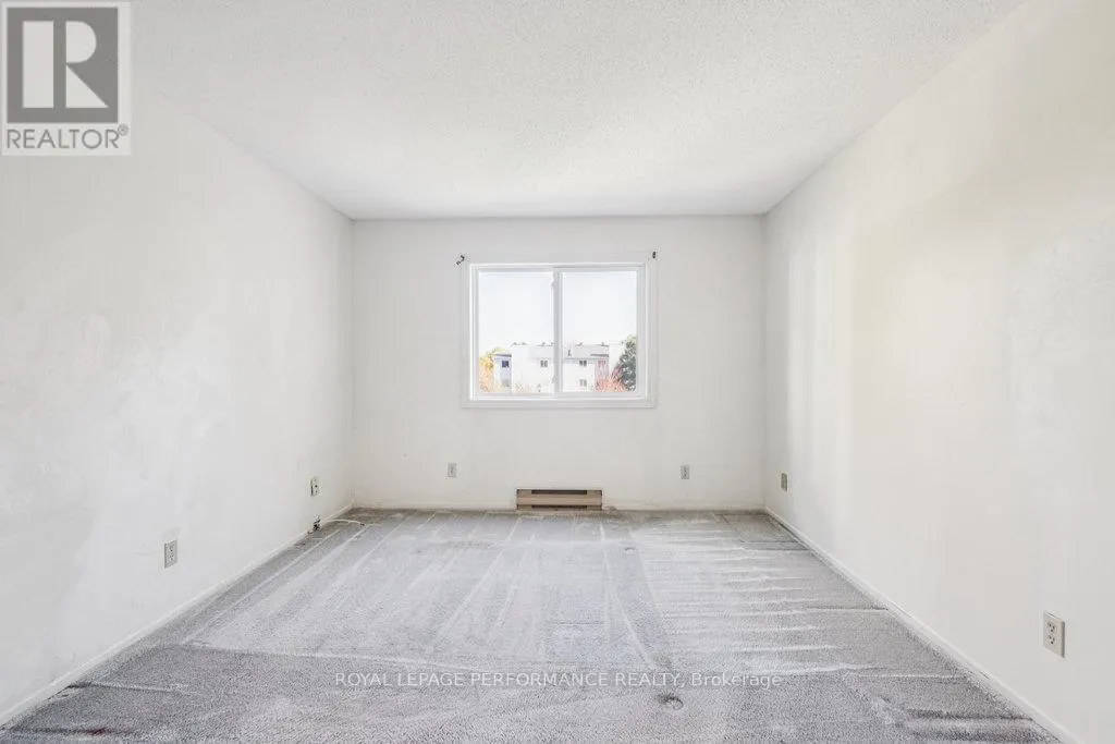 205 - 266 LORRY GREENBERG DRIVE