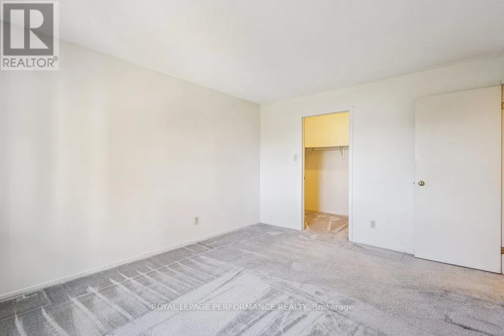 205 - 266 LORRY GREENBERG DRIVE