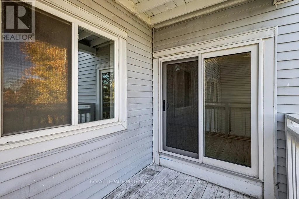 205 - 266 LORRY GREENBERG DRIVE