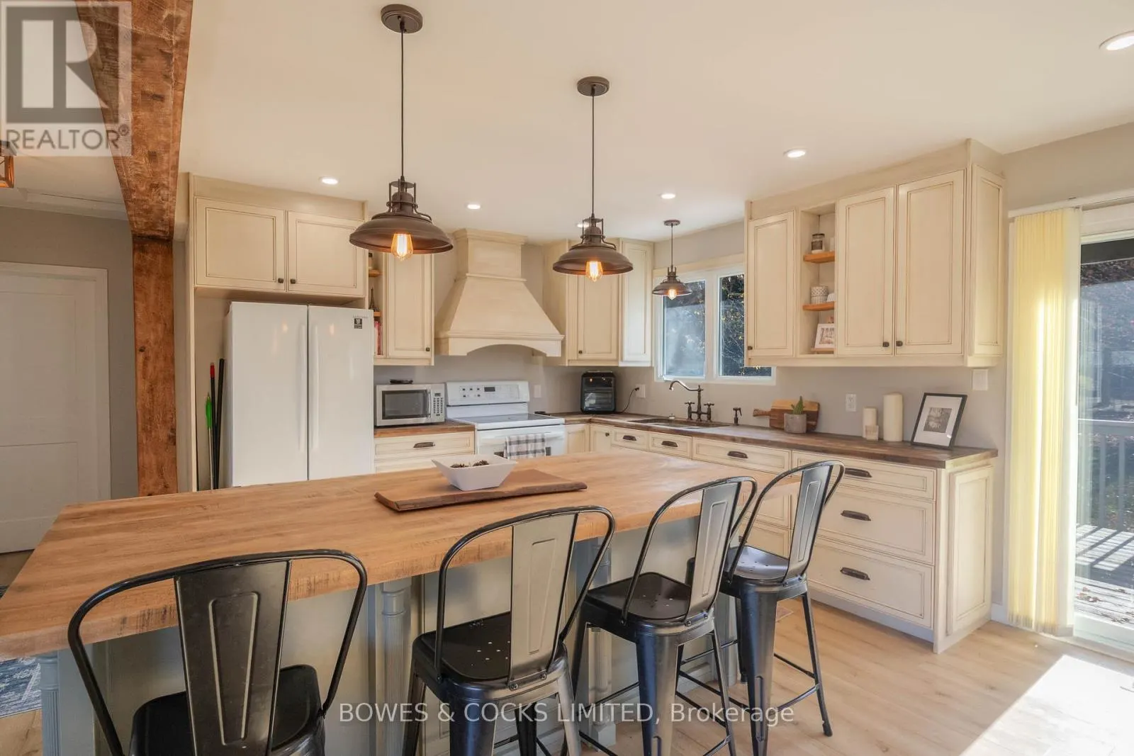 159 SOUTH BAPTISTE LAKE ROAD