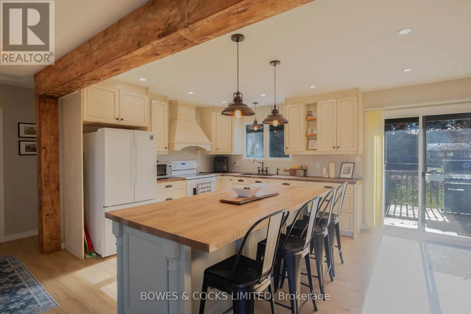 159 SOUTH BAPTISTE LAKE ROAD