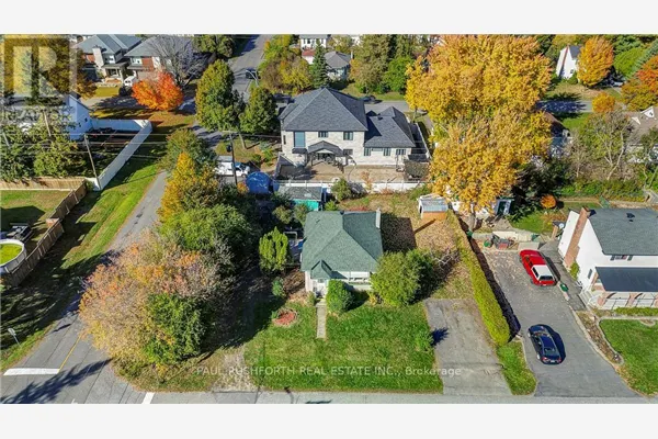 39 COTE DE NEIGES ROAD