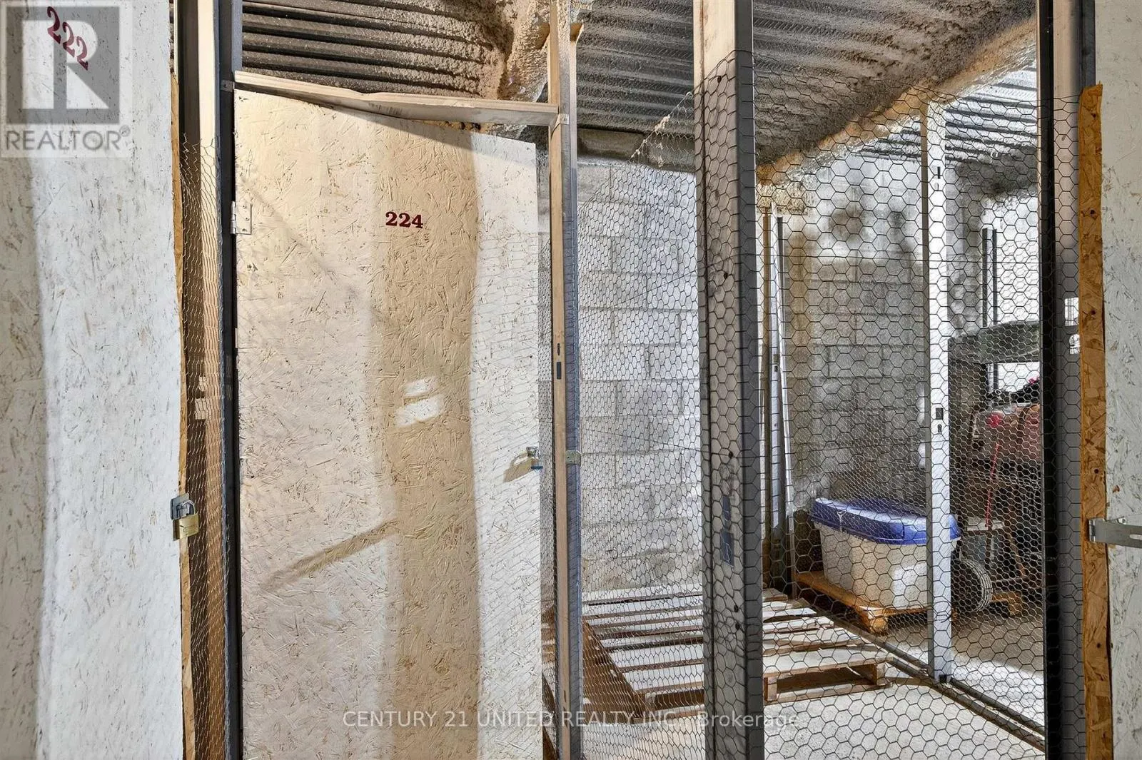 224 - 475 PARKHILL ROAD W, #224