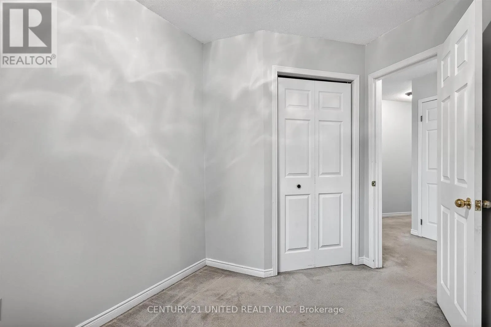 224 - 475 PARKHILL ROAD W, #224