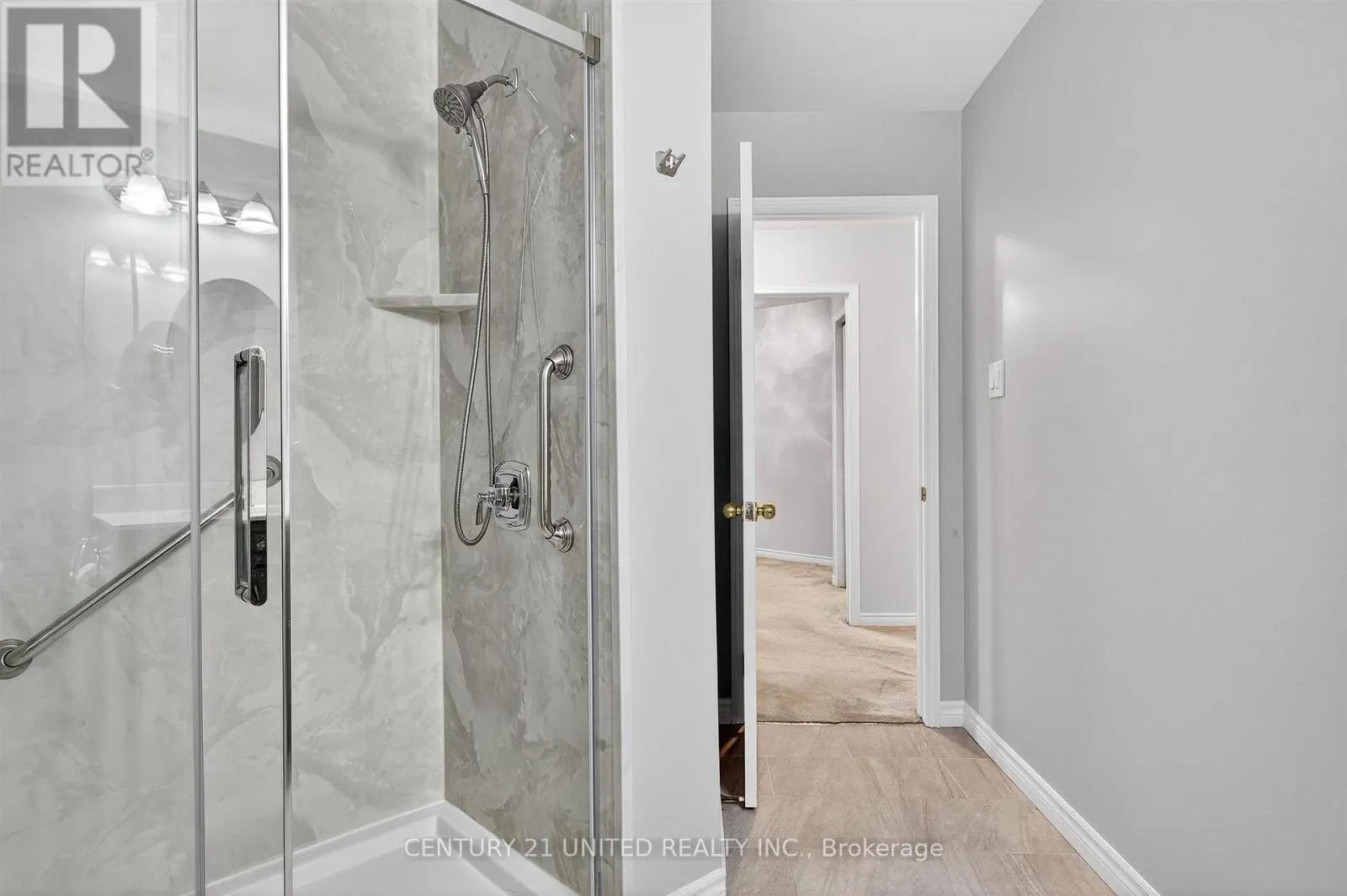 224 - 475 PARKHILL ROAD W, #224