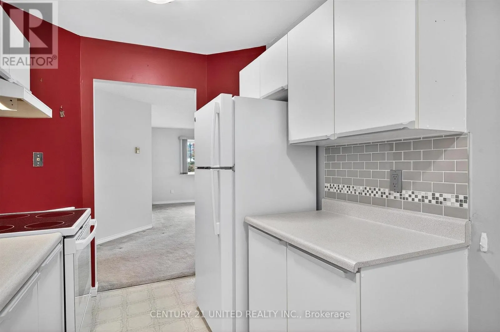 224 - 475 PARKHILL ROAD W, #224