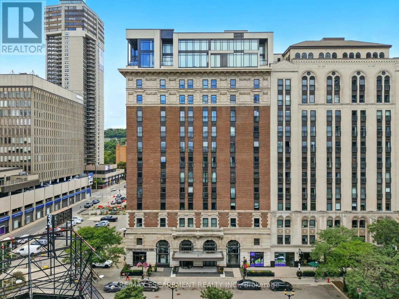 523 - 118 KING STREET E