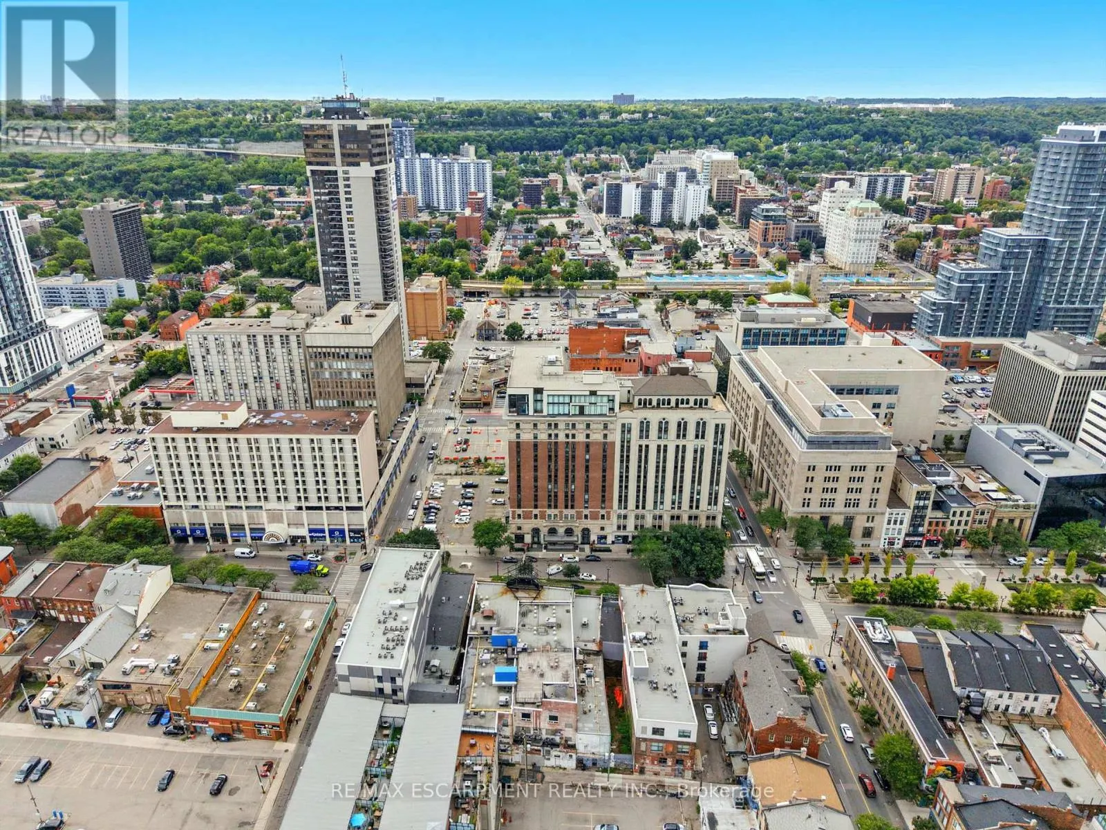 523 - 118 KING STREET E