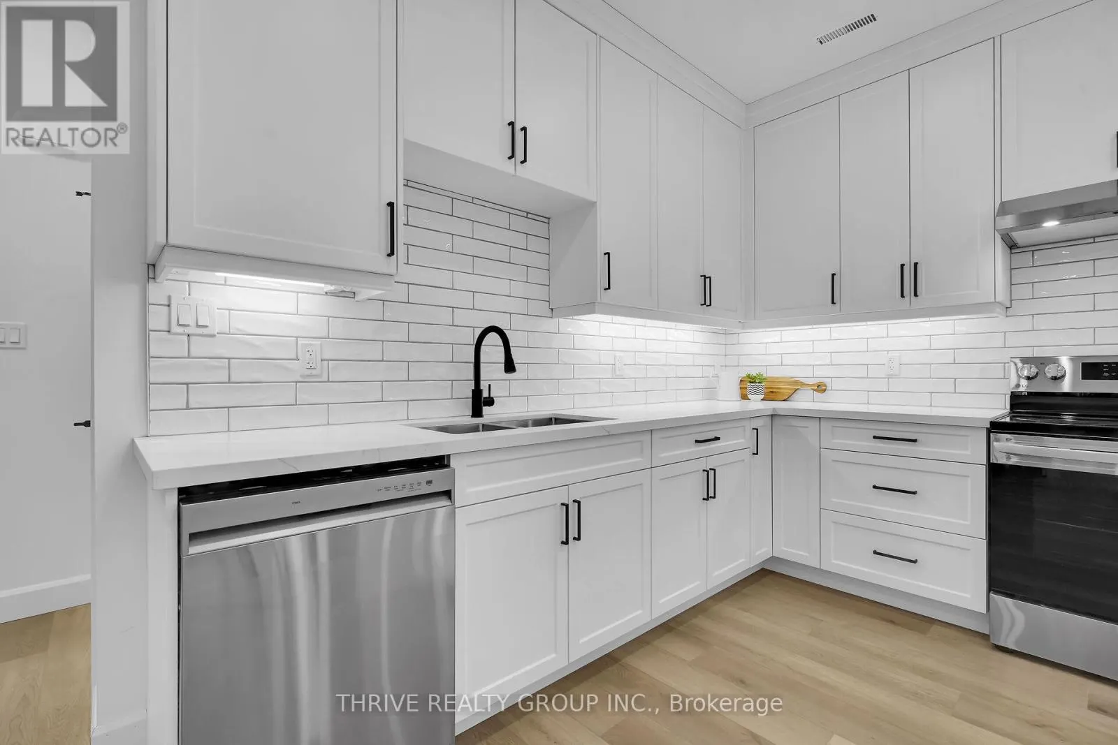 5 - 74 CHURCH STREET, #5