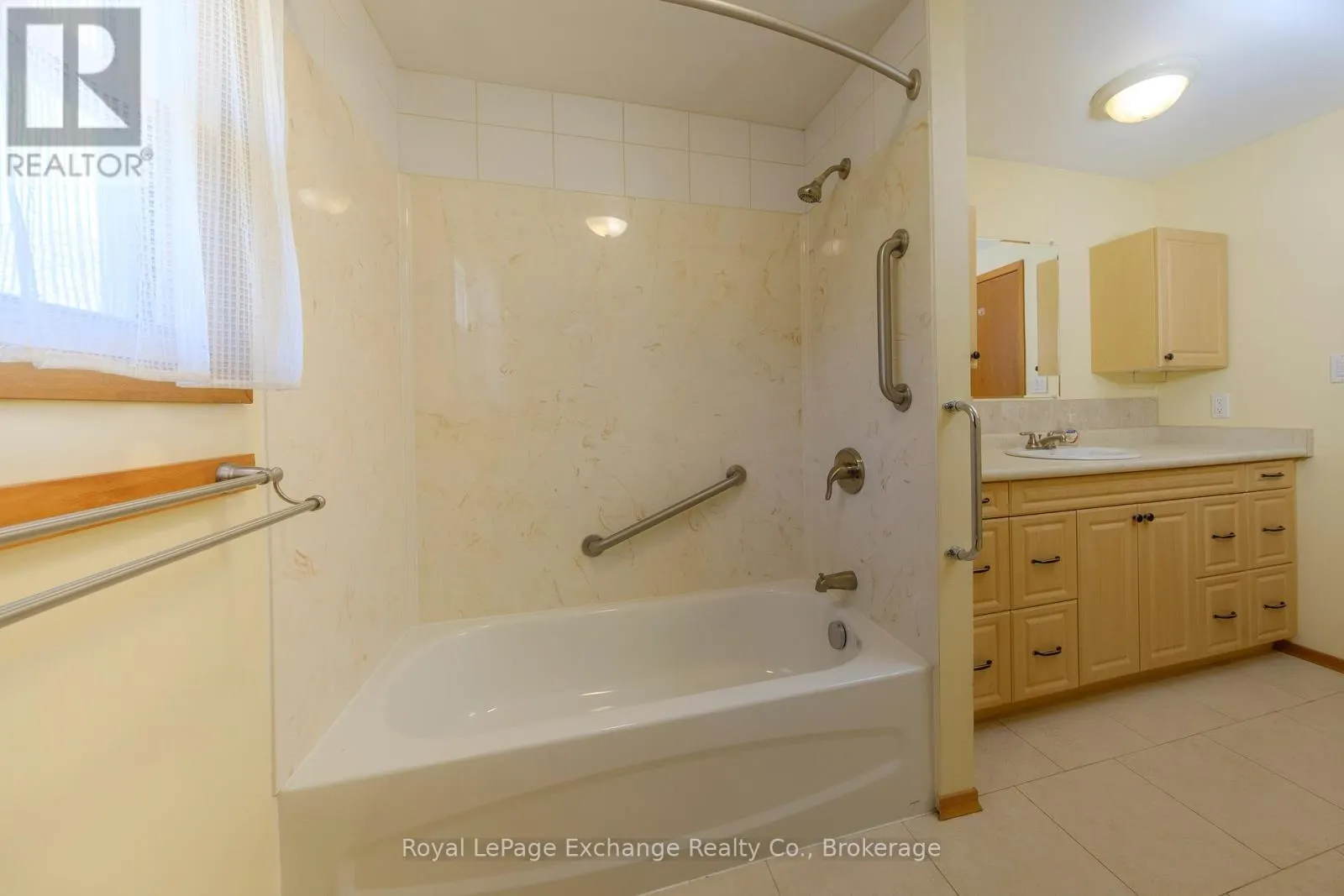 28 HEATHER BOULEVARD