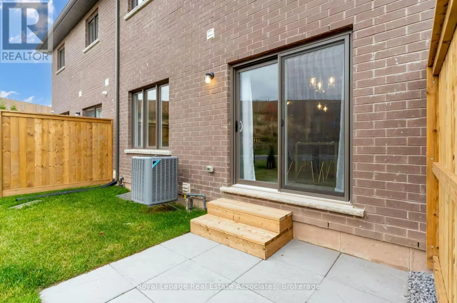 45 - 4552 PORTAGE ROAD