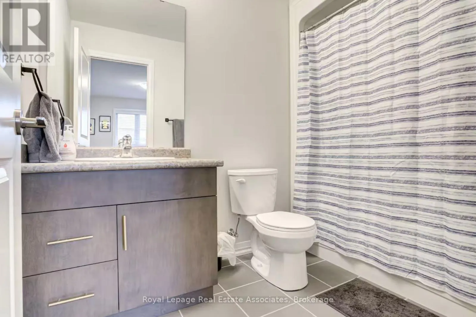 45 - 4552 PORTAGE ROAD